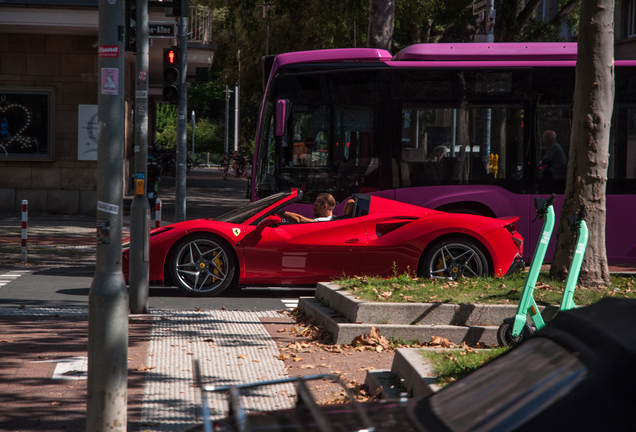 Ferrari F8 Spider