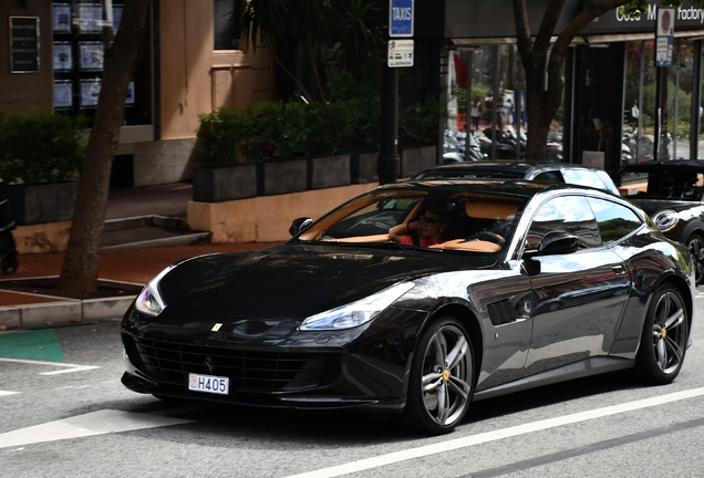 Ferrari GTC4Lusso