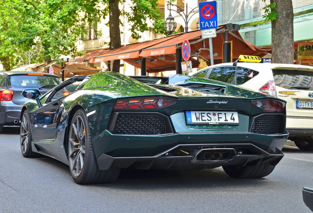 Lamborghini Aventador LP700-4 Roadster