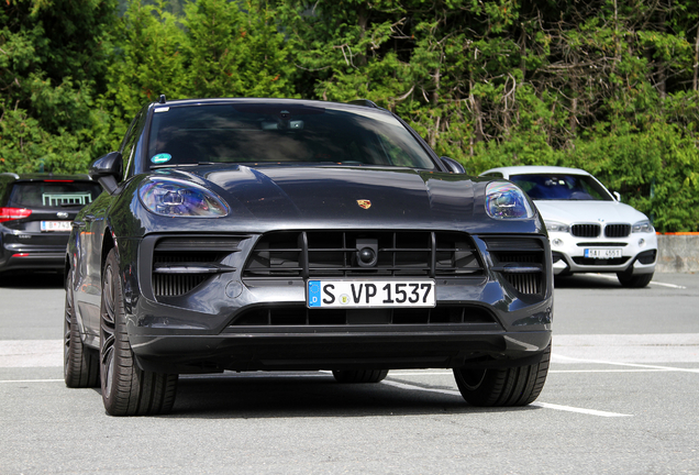 Porsche 95B Macan GTS MkII