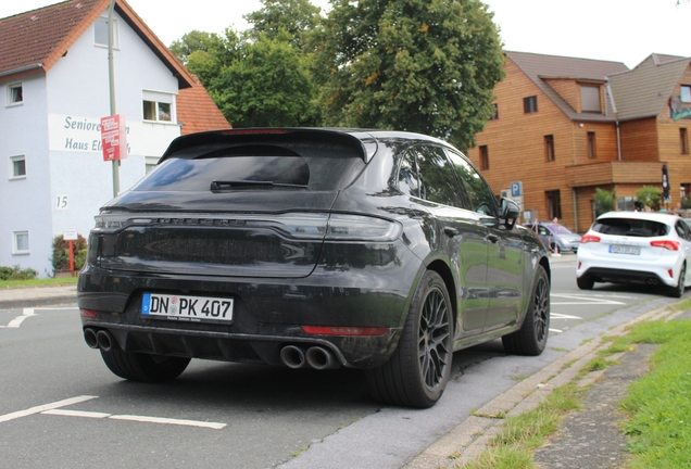 Porsche 95B Macan GTS MkII