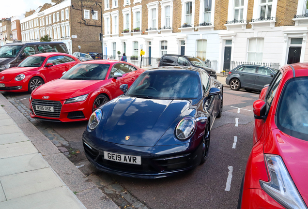 Porsche 992 Carrera 4S