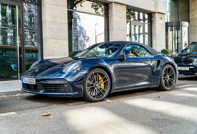 Porsche 992 Turbo S Cabriolet