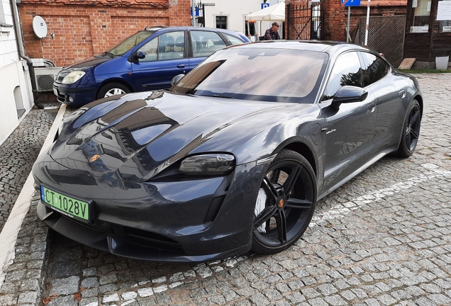 Porsche Taycan Turbo