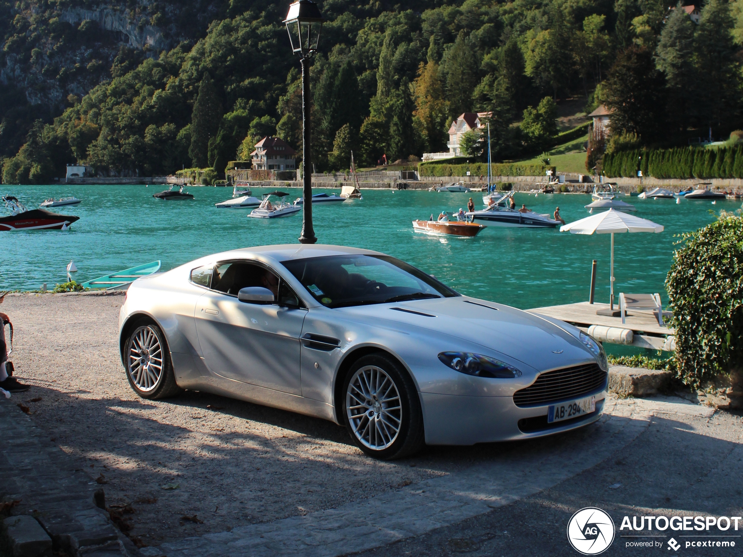 Aston Martin V8 Vantage