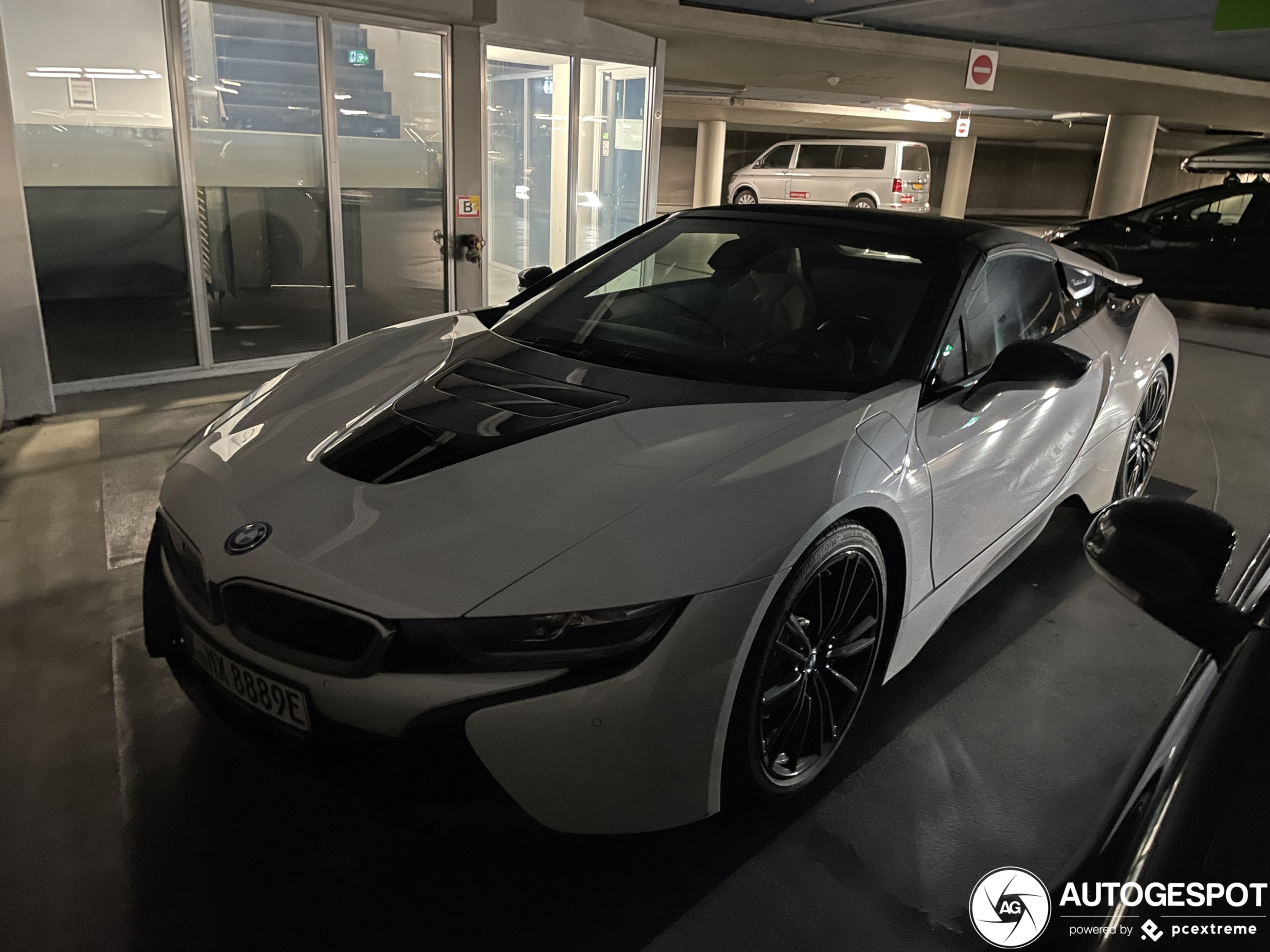 BMW i8 Roadster