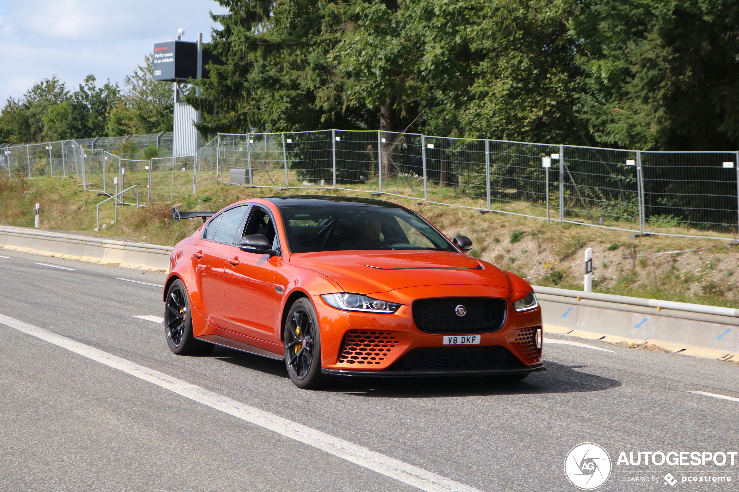 Jaguar XE SV Project 8