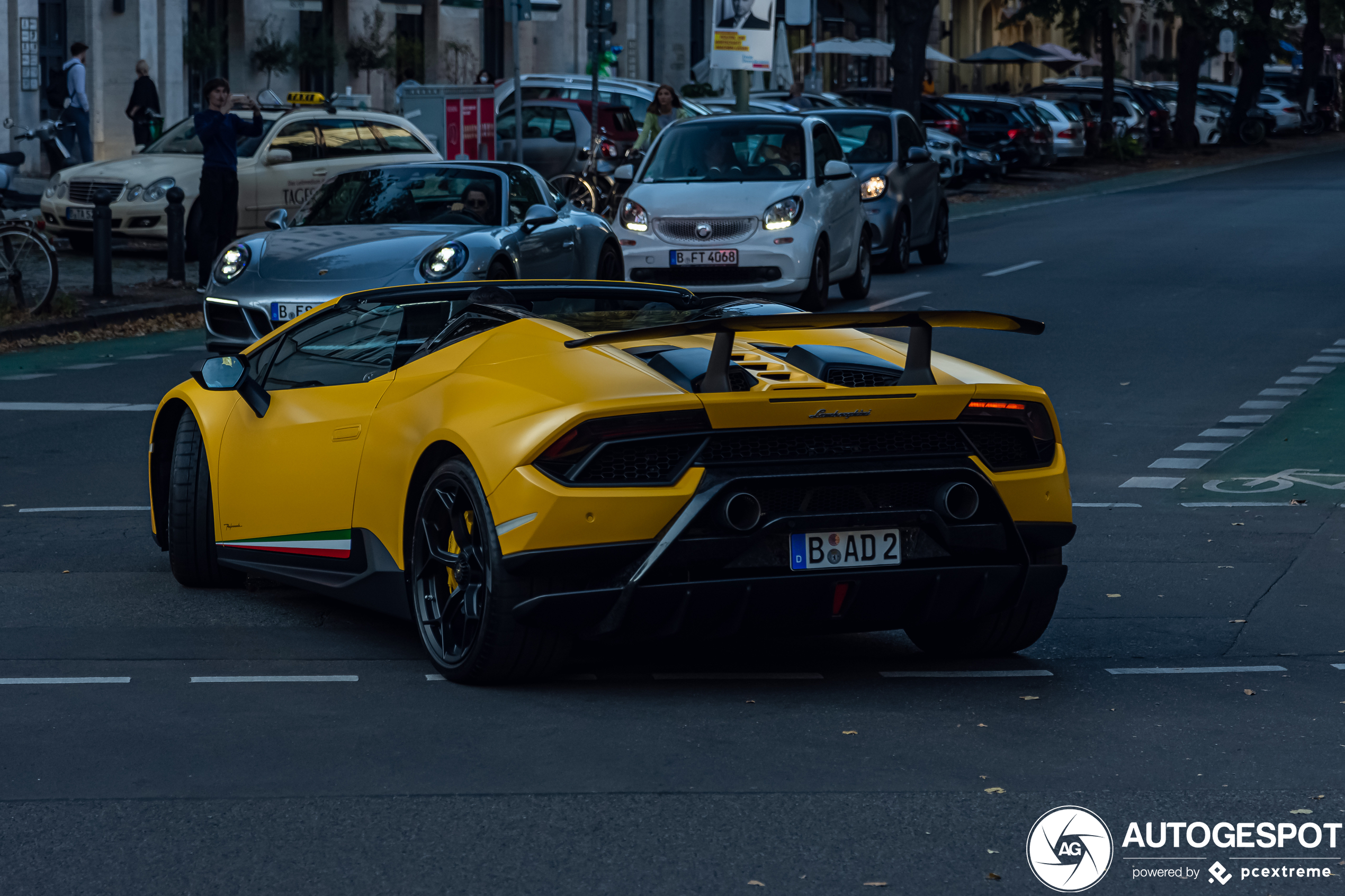 Lamborghini Huracán LP640-4 Performante Spyder