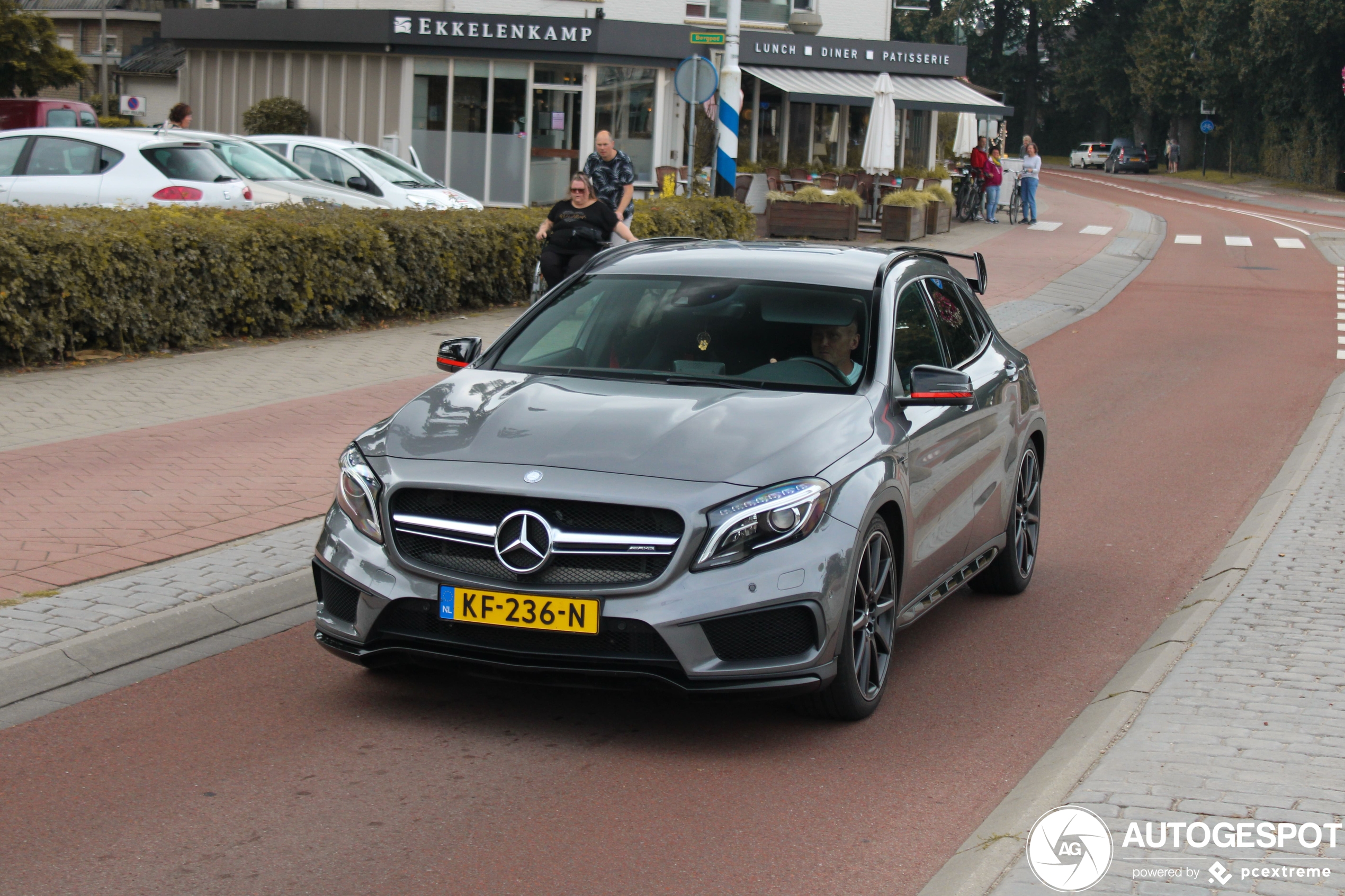 Mercedes-Benz GLA 45 AMG Edition 1