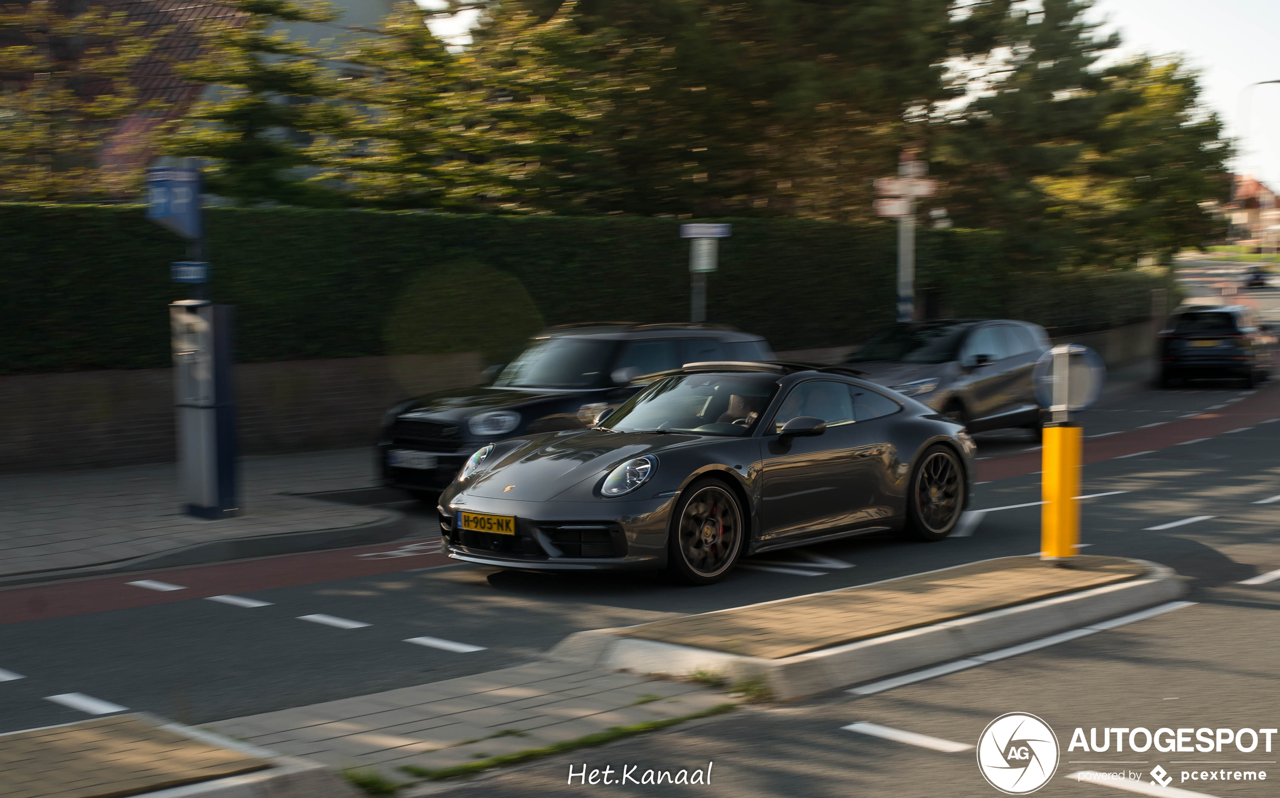 Porsche 992 Carrera 4S