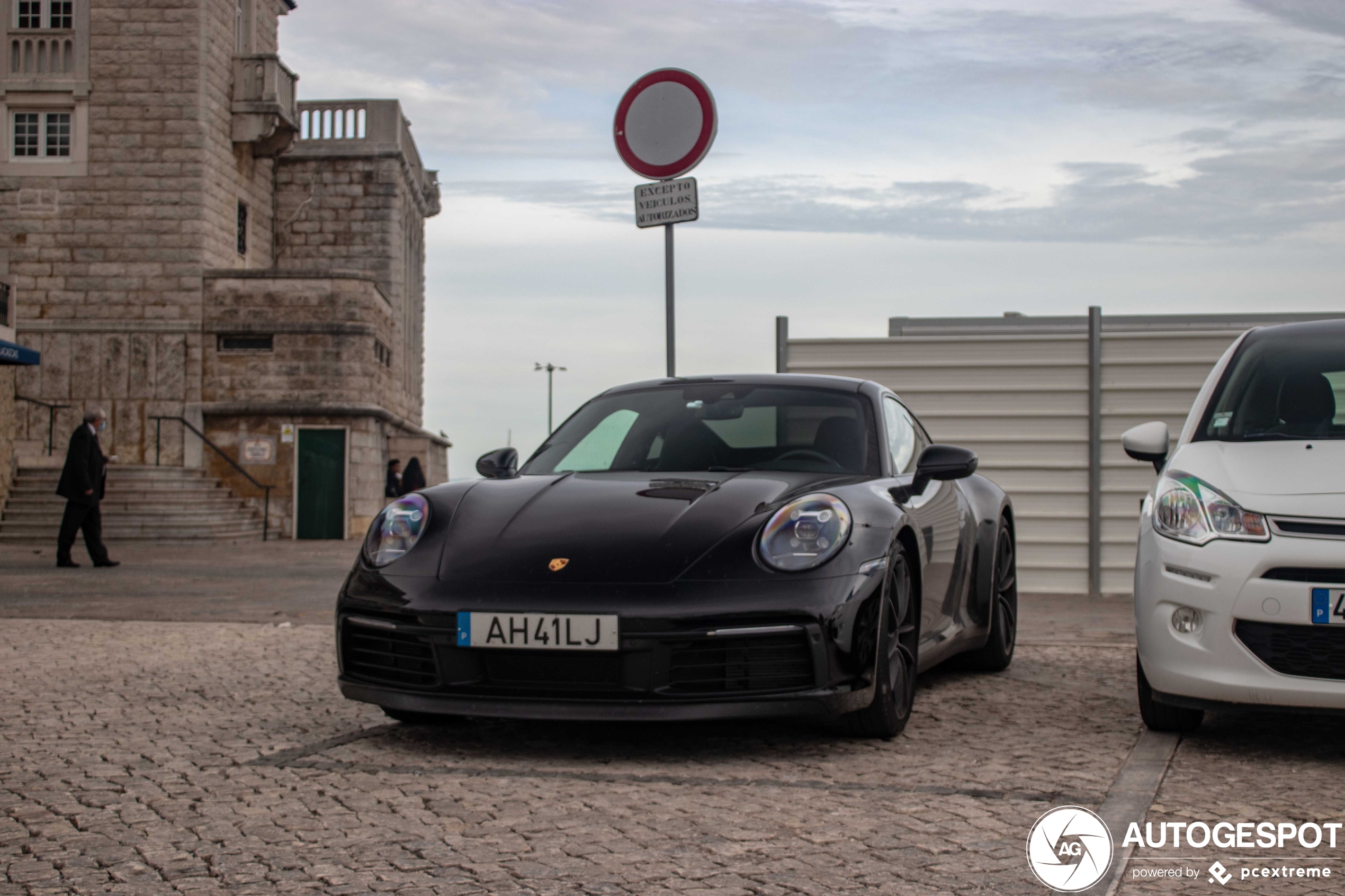 Porsche 992 Carrera S