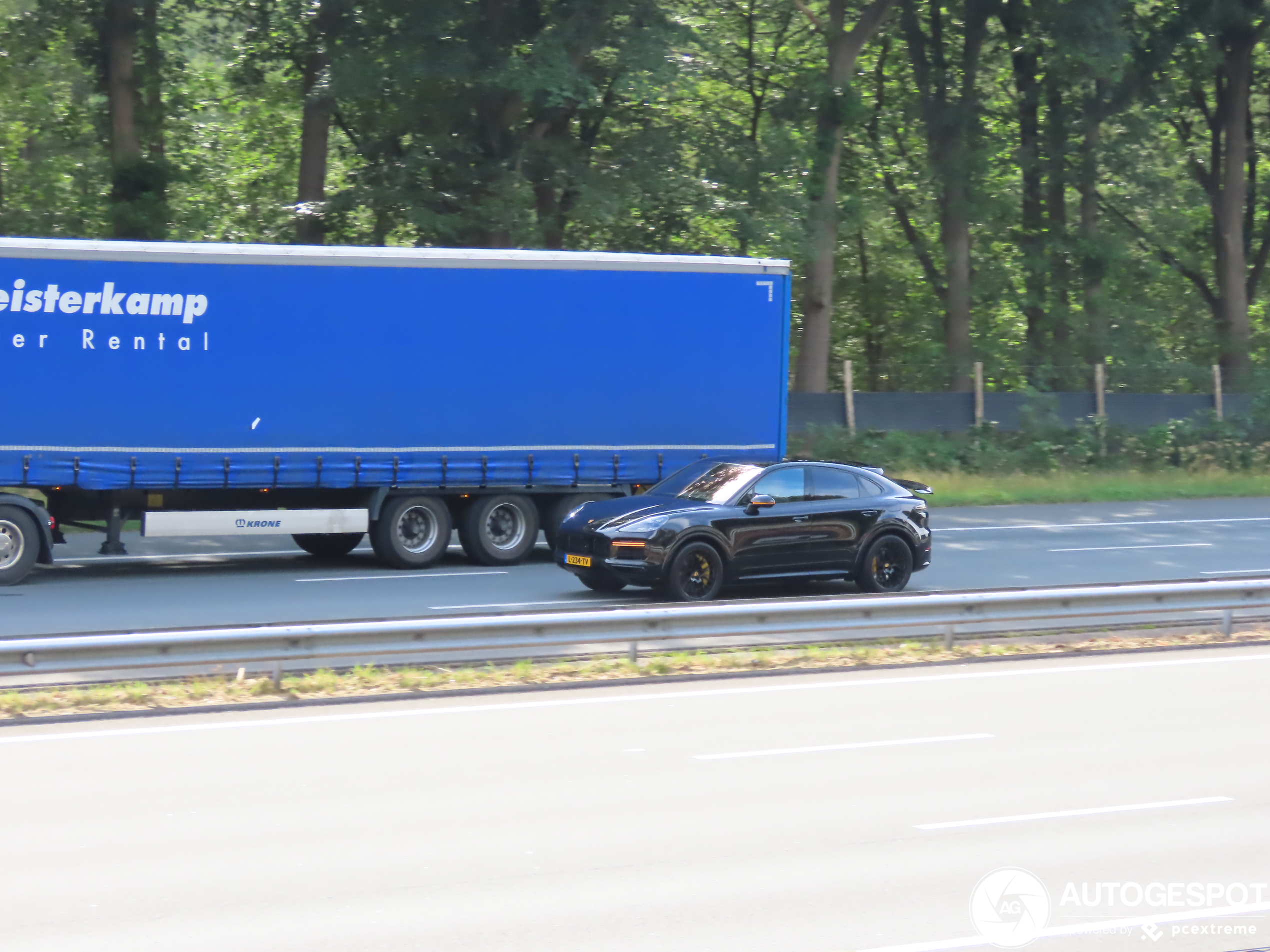 Porsche Cayenne Coupé Turbo S E-Hybrid