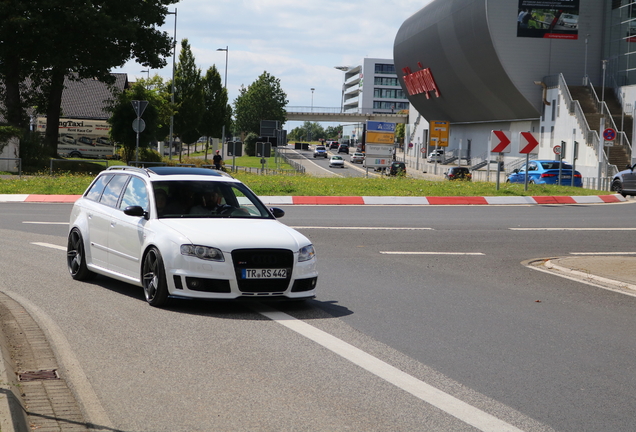 Audi RS4 Avant B7