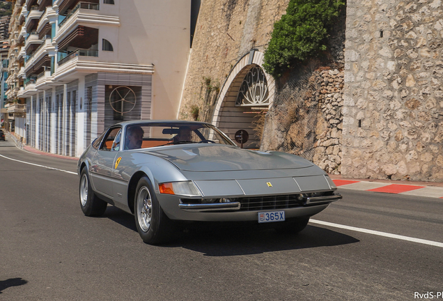 Ferrari 365 GTB/4 Daytona