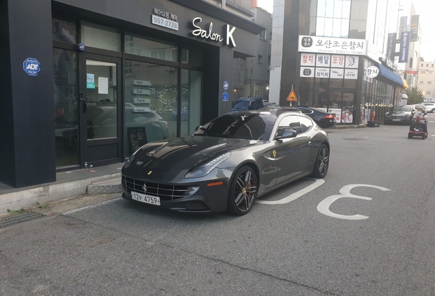 Ferrari FF