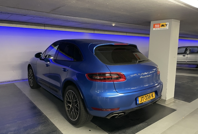 Porsche 95B Macan Turbo