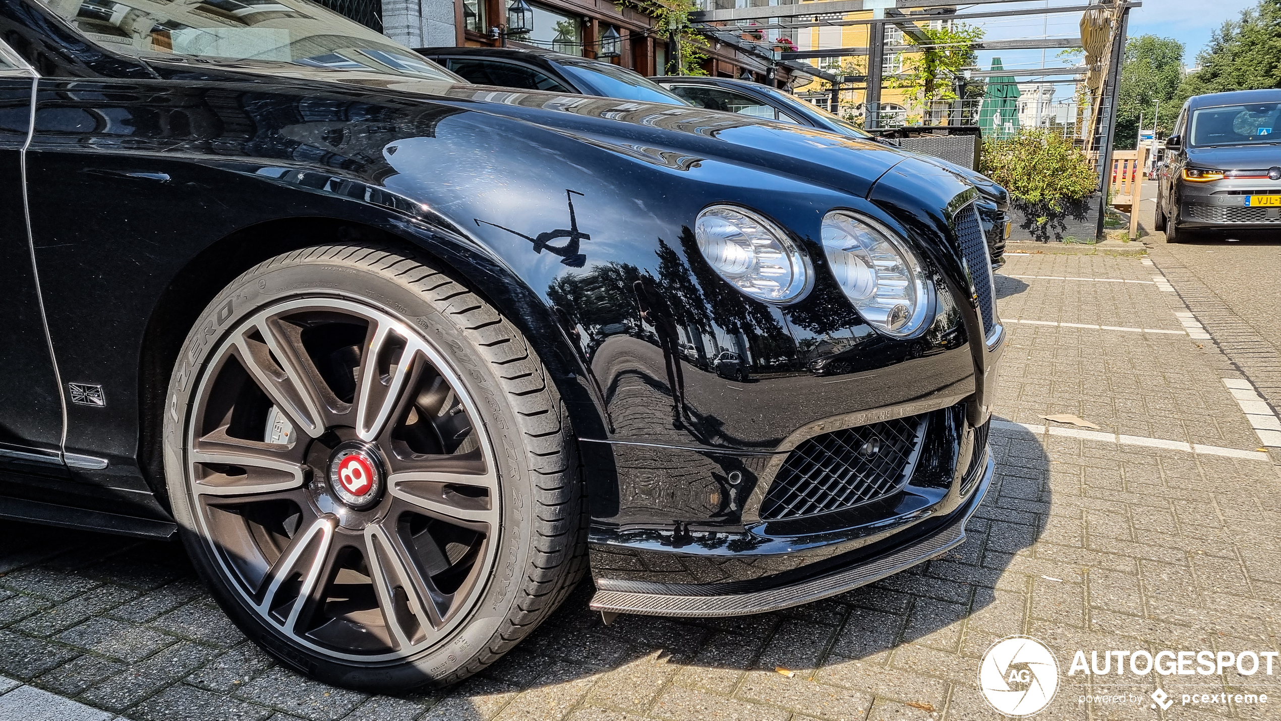 Bentley Continental GTC V8