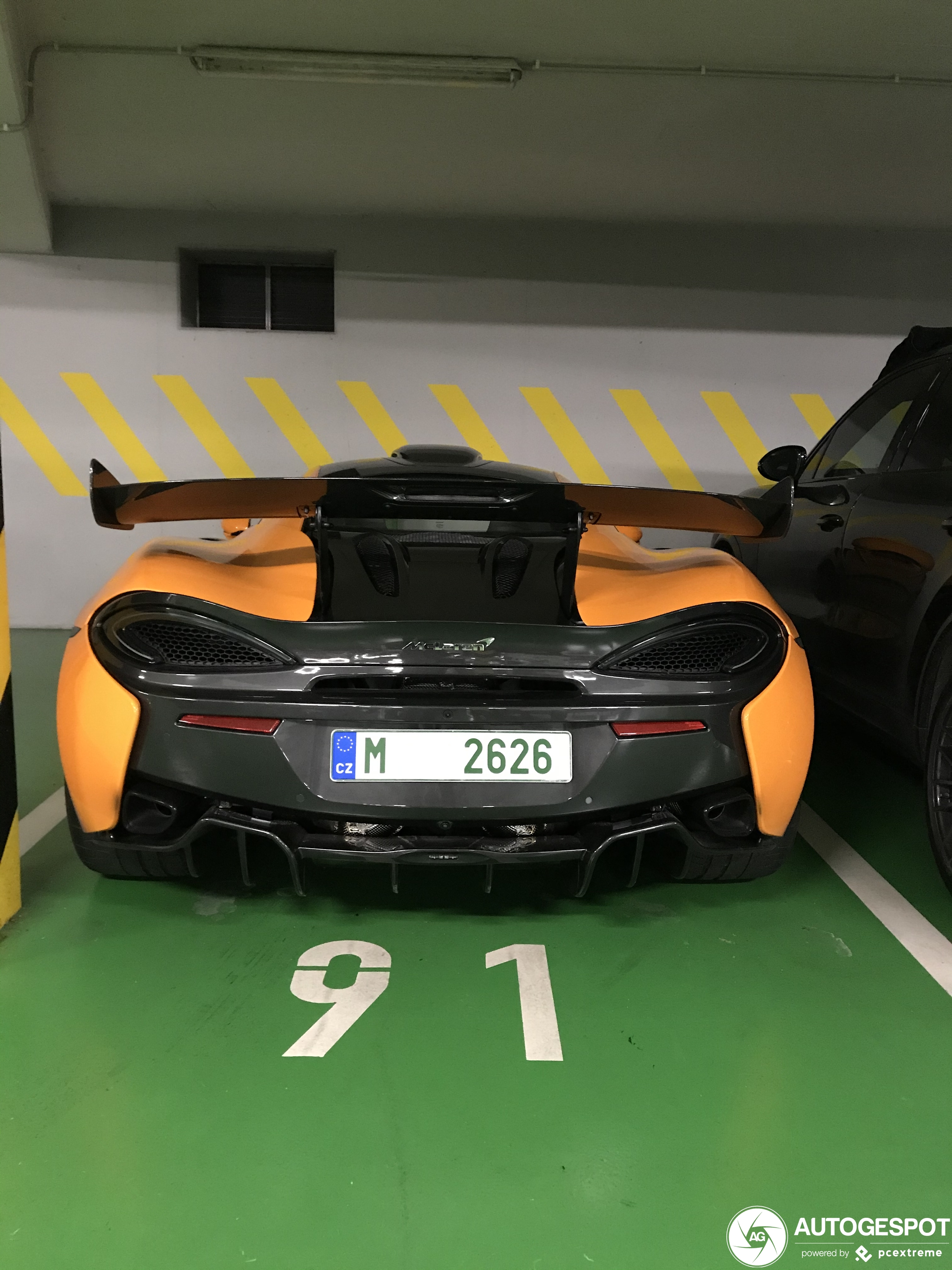 McLaren 620R