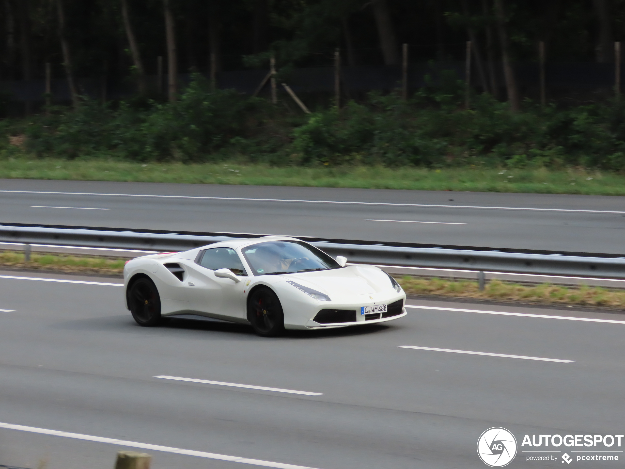 Ferrari 488 Spider