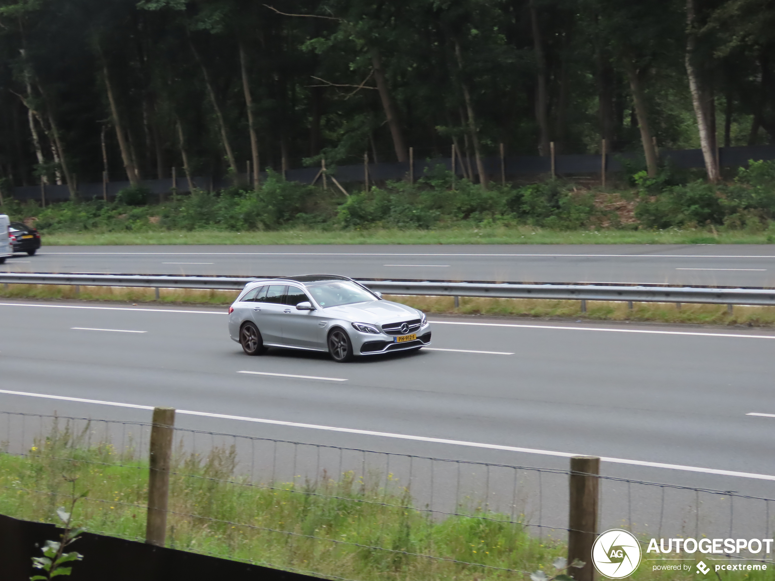 Mercedes-AMG C 63 S Estate S205