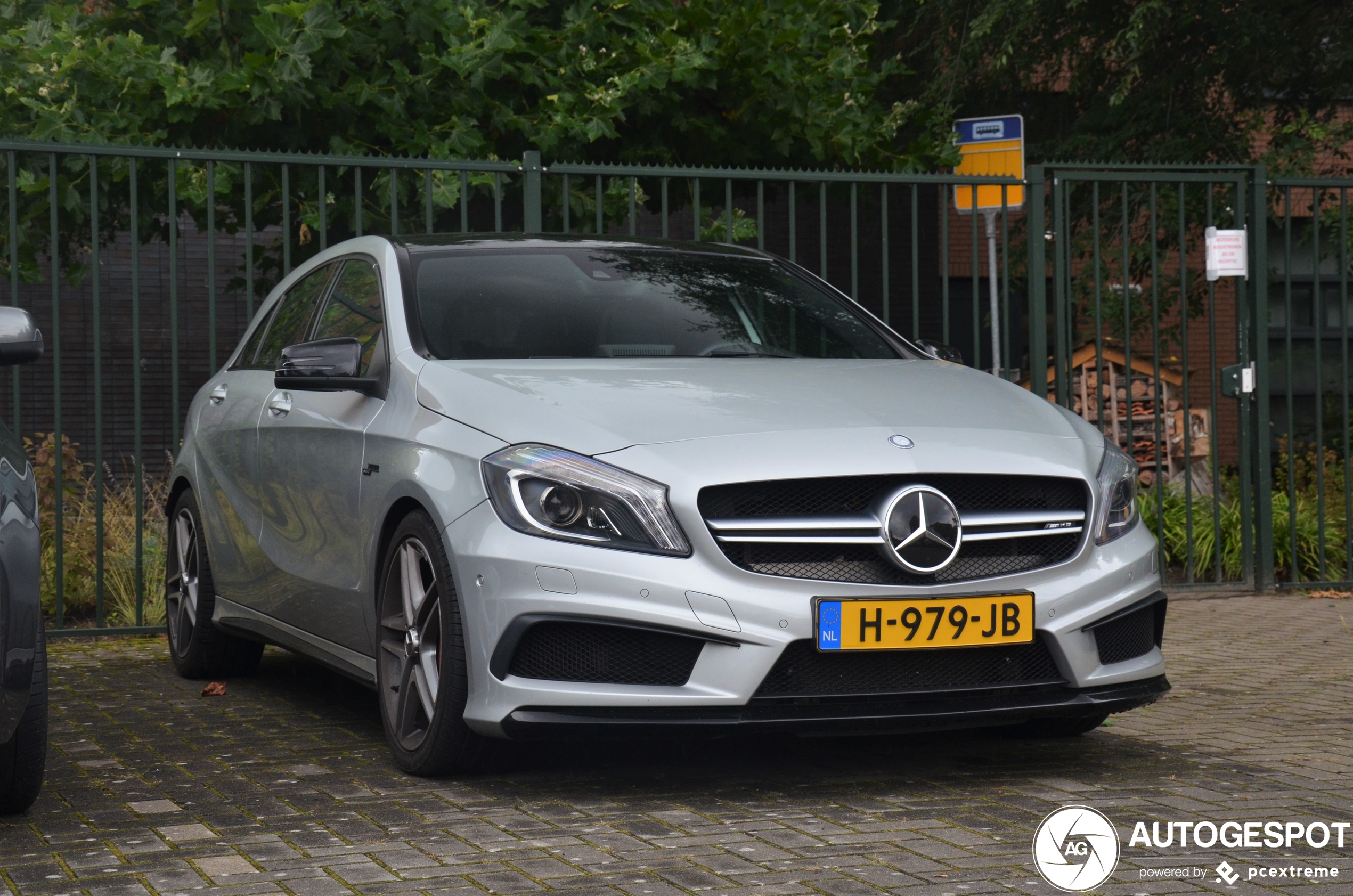 Mercedes-Benz A 45 AMG