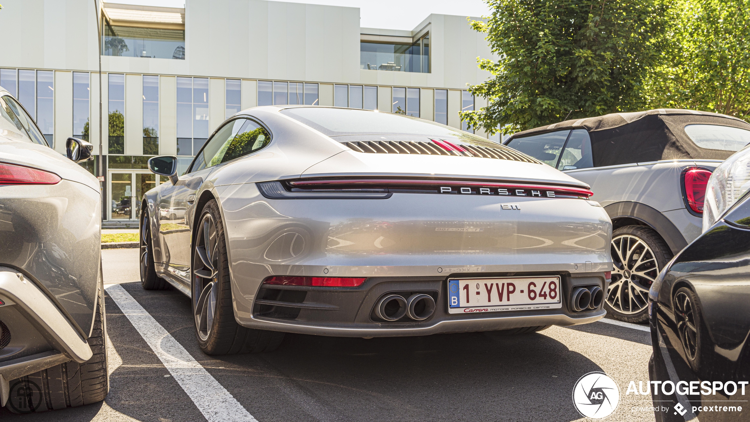 Porsche 992 Carrera 4S