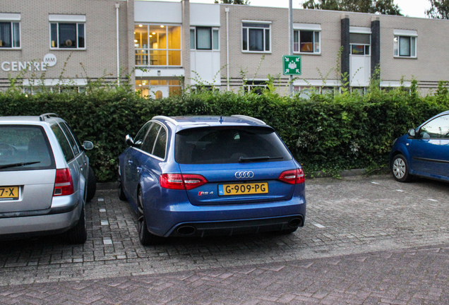 Audi RS4 Avant B8