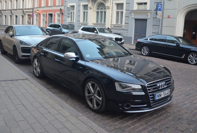 Audi S8 D4