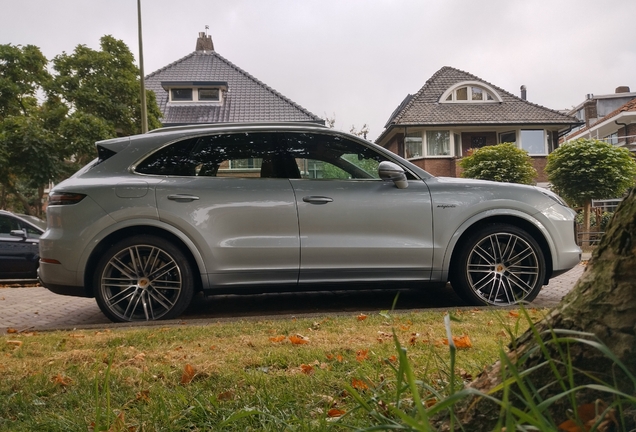 Porsche Cayenne Turbo S E-Hybrid