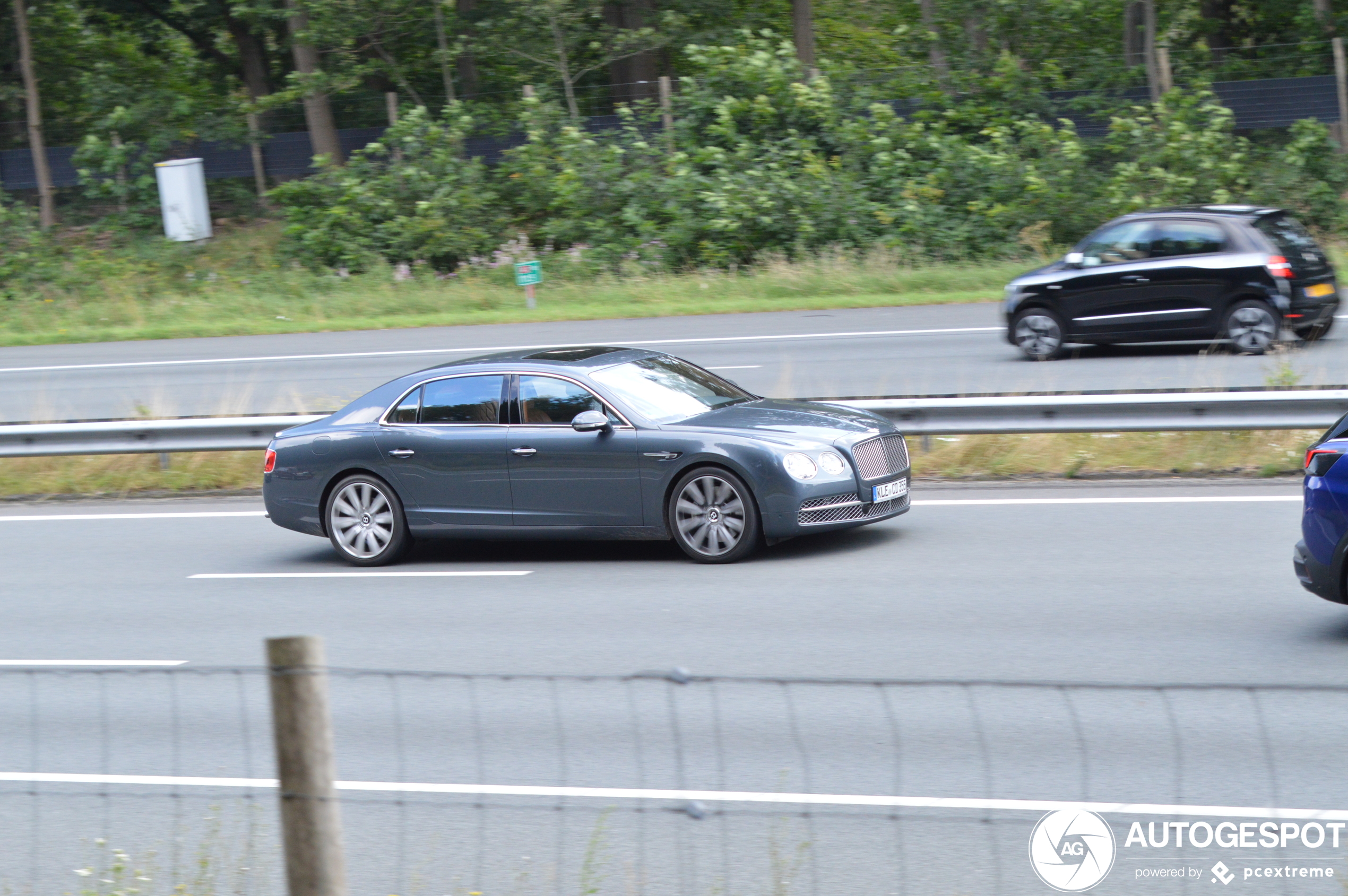 Bentley Flying Spur W12