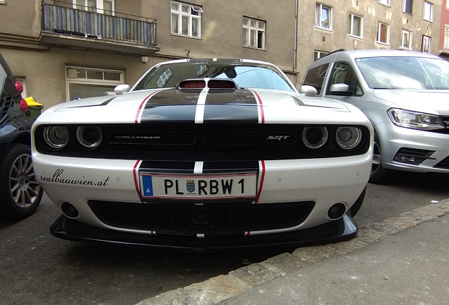 Dodge Challenger SRT-8 392