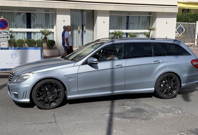 Mercedes-Benz E 63 AMG S212 V8 Biturbo