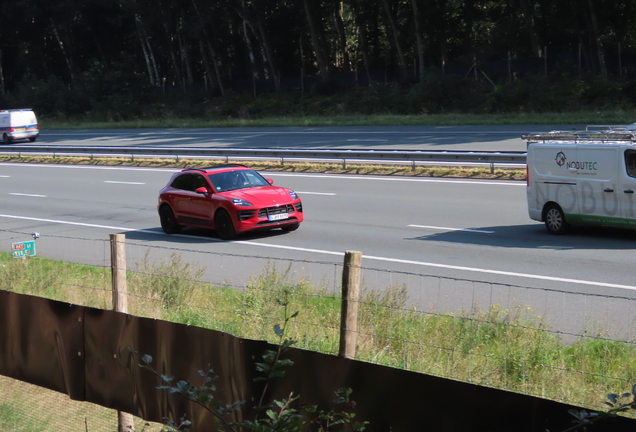 Porsche 95B Macan GTS MkII