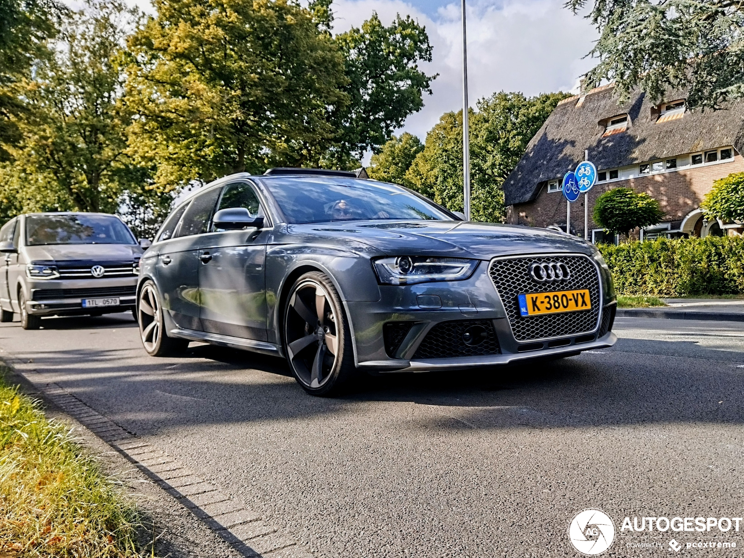 Audi RS4 Avant B8