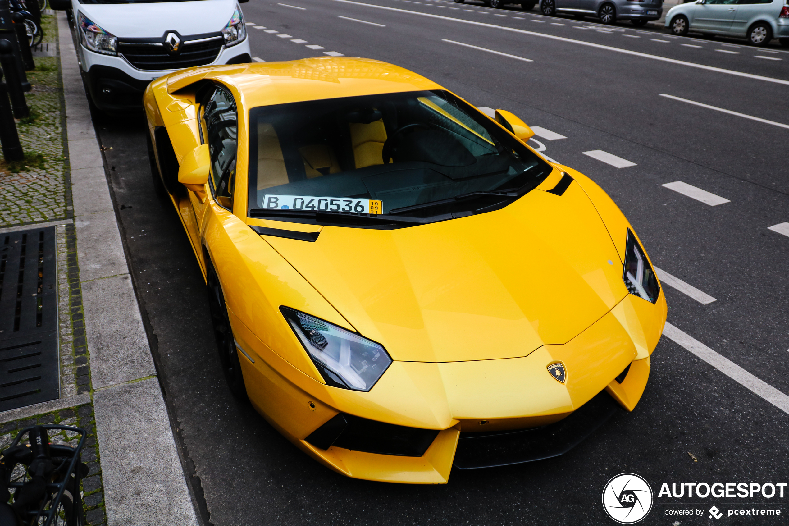 Lamborghini Aventador LP700-4