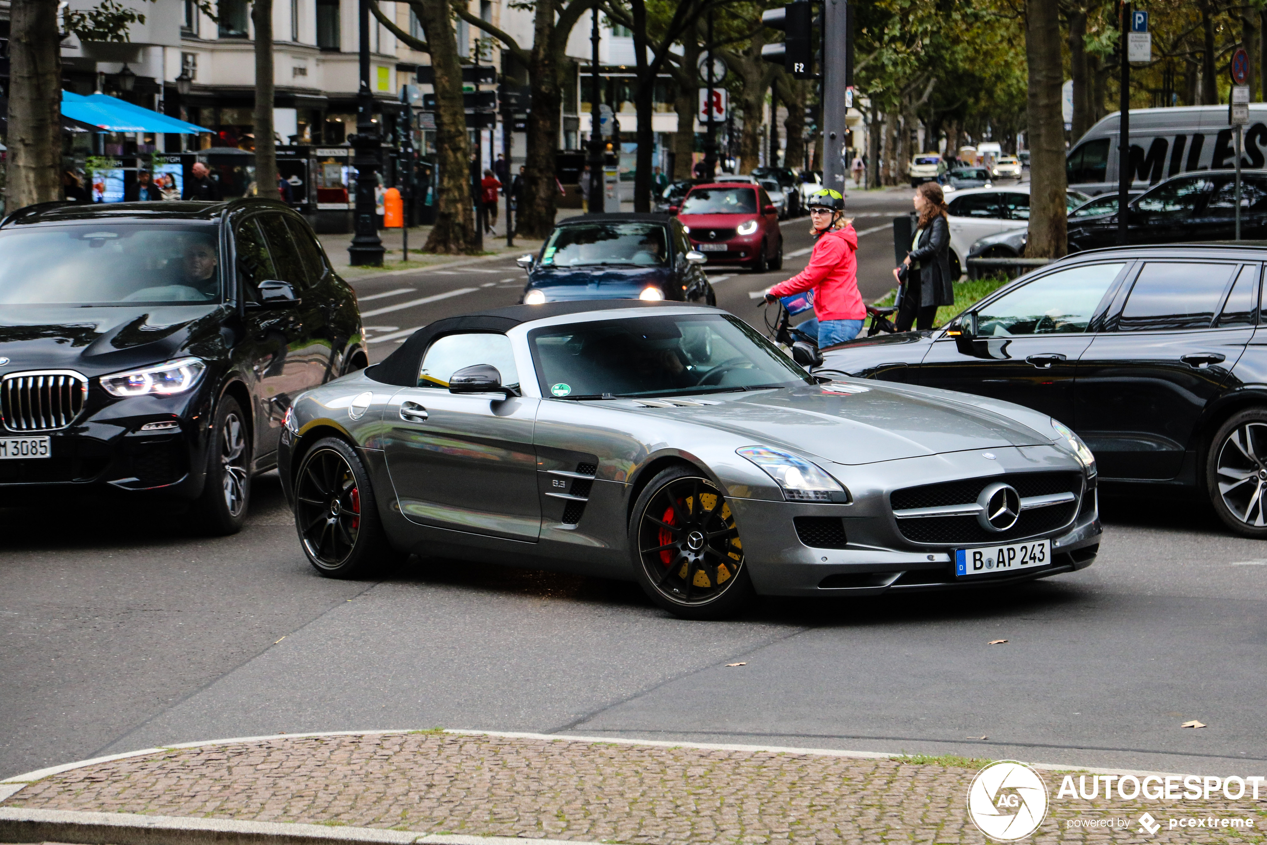 Mercedes-Benz SLS AMG Roadster