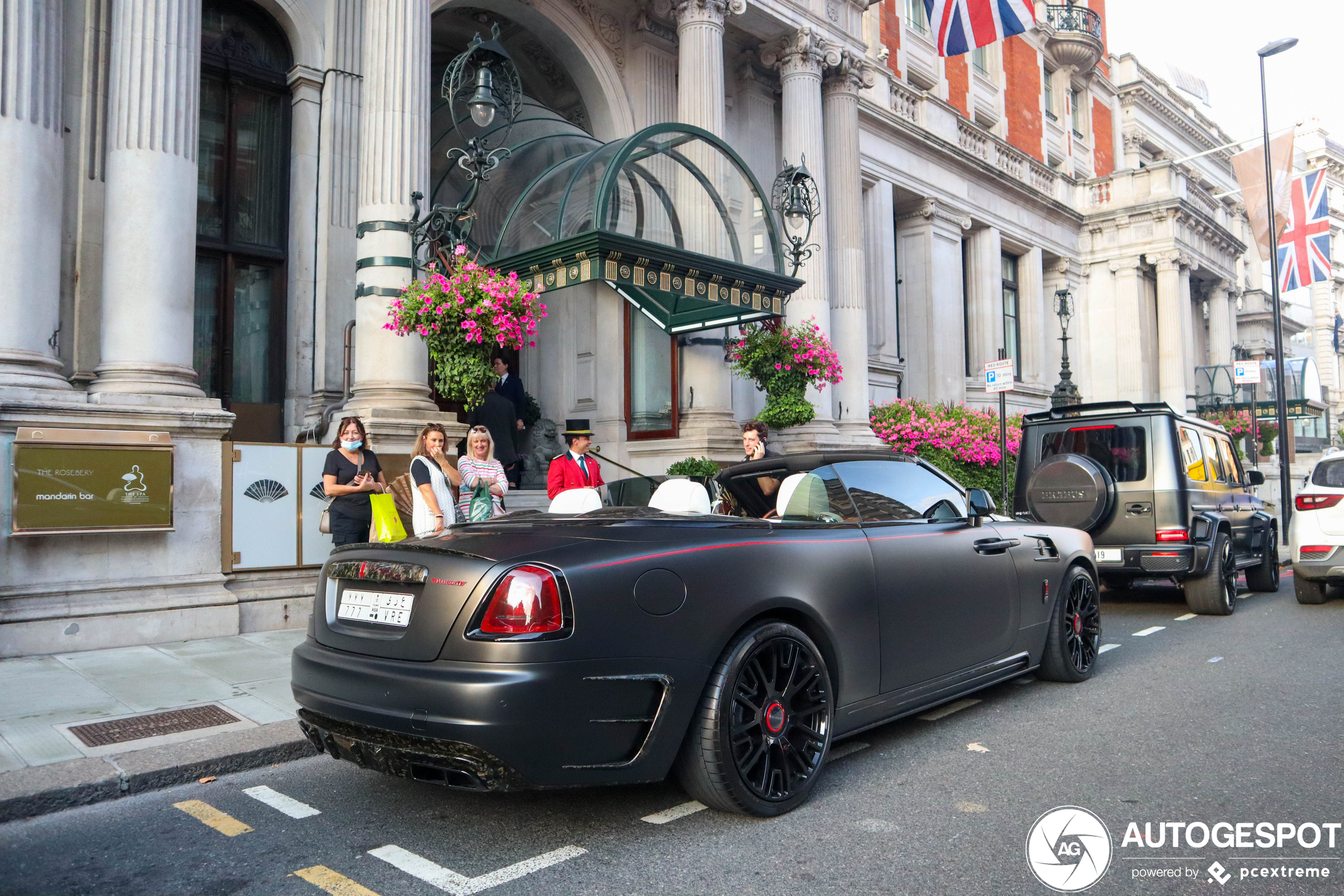 Rolls-Royce Mansory Dawn Black Collage Edition