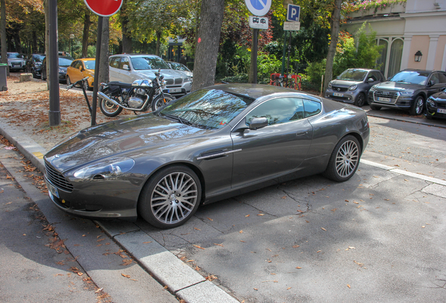 Aston Martin DB9