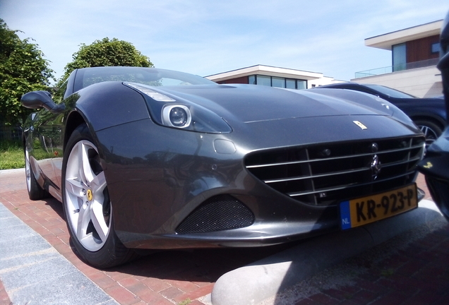 Ferrari California T