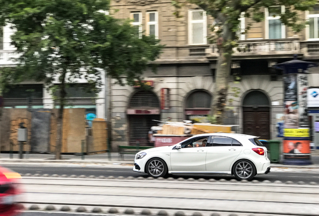 Mercedes-AMG A 45 W176 2015