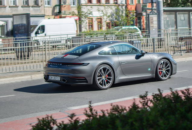 Porsche 992 Carrera 4S