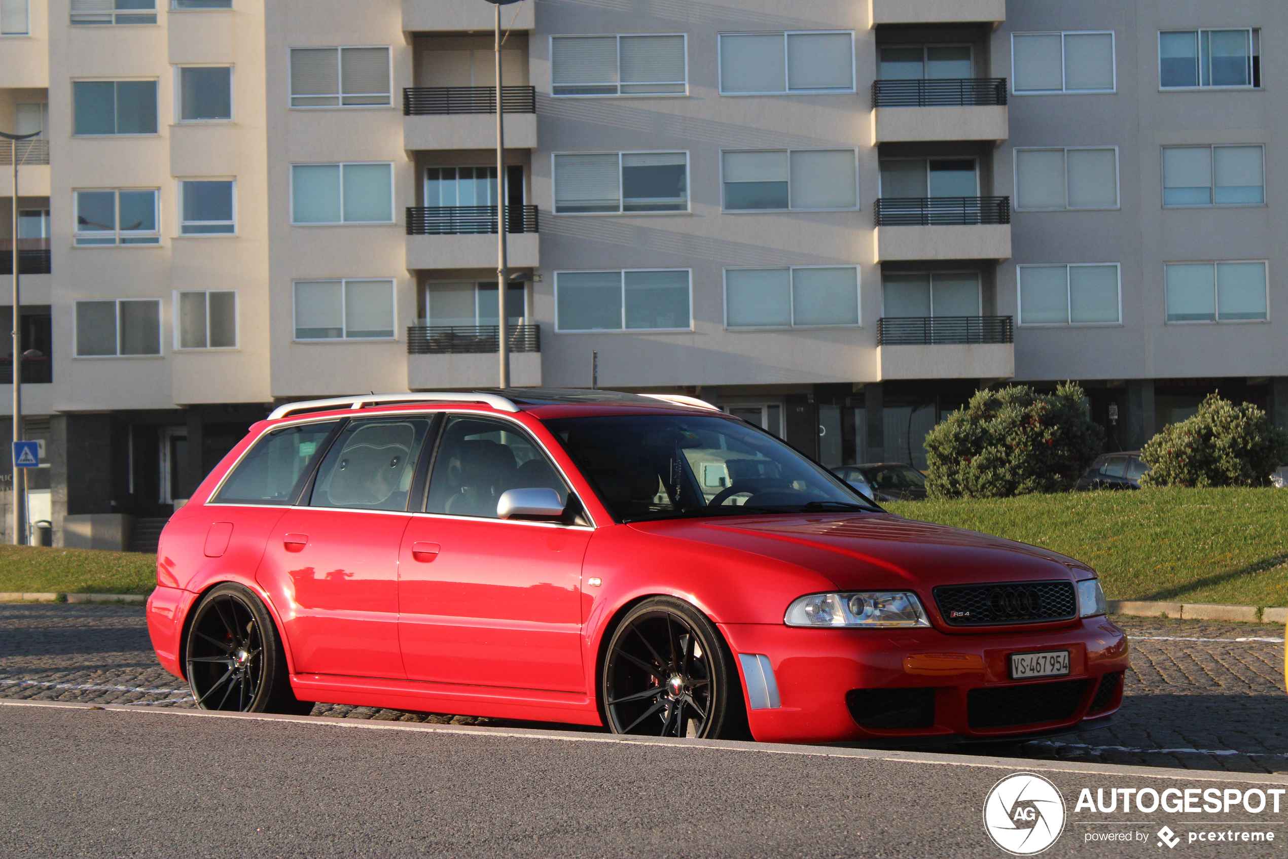 Audi RS4 Avant B5