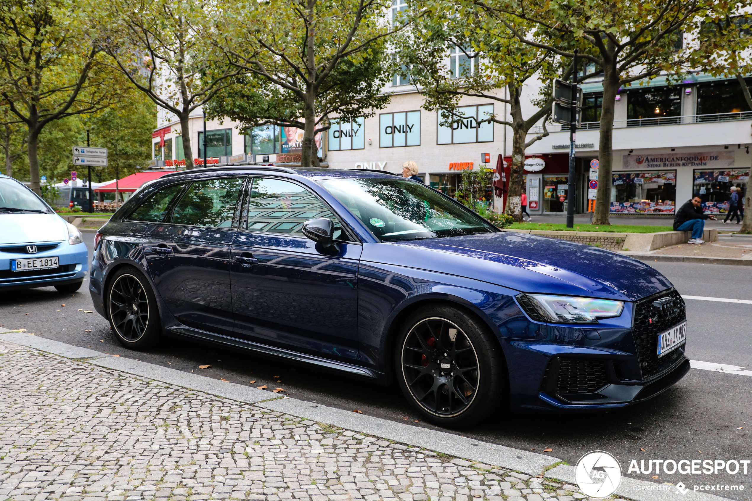 Audi RS4 Avant B9