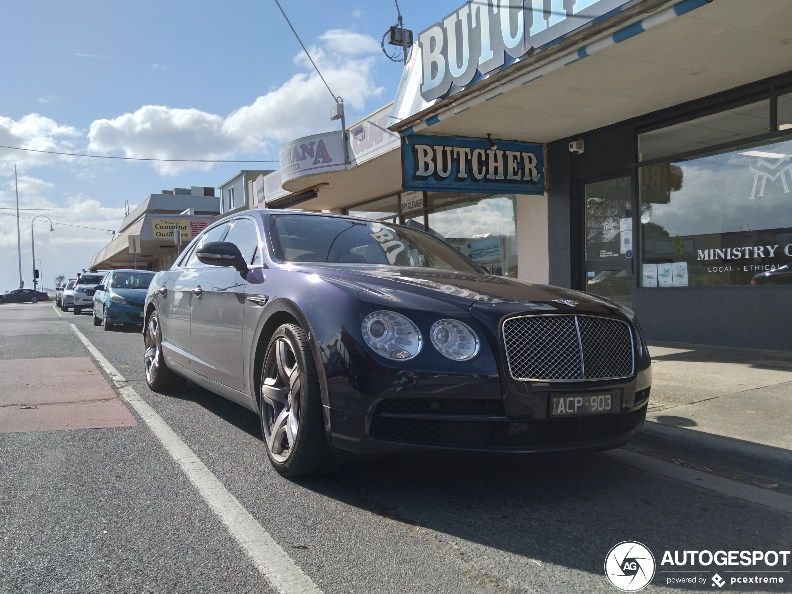 Bentley Flying Spur V8