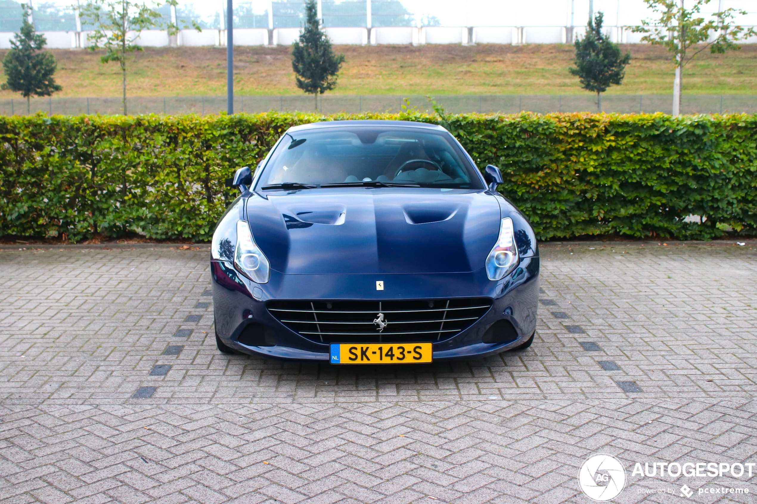 Ferrari California T