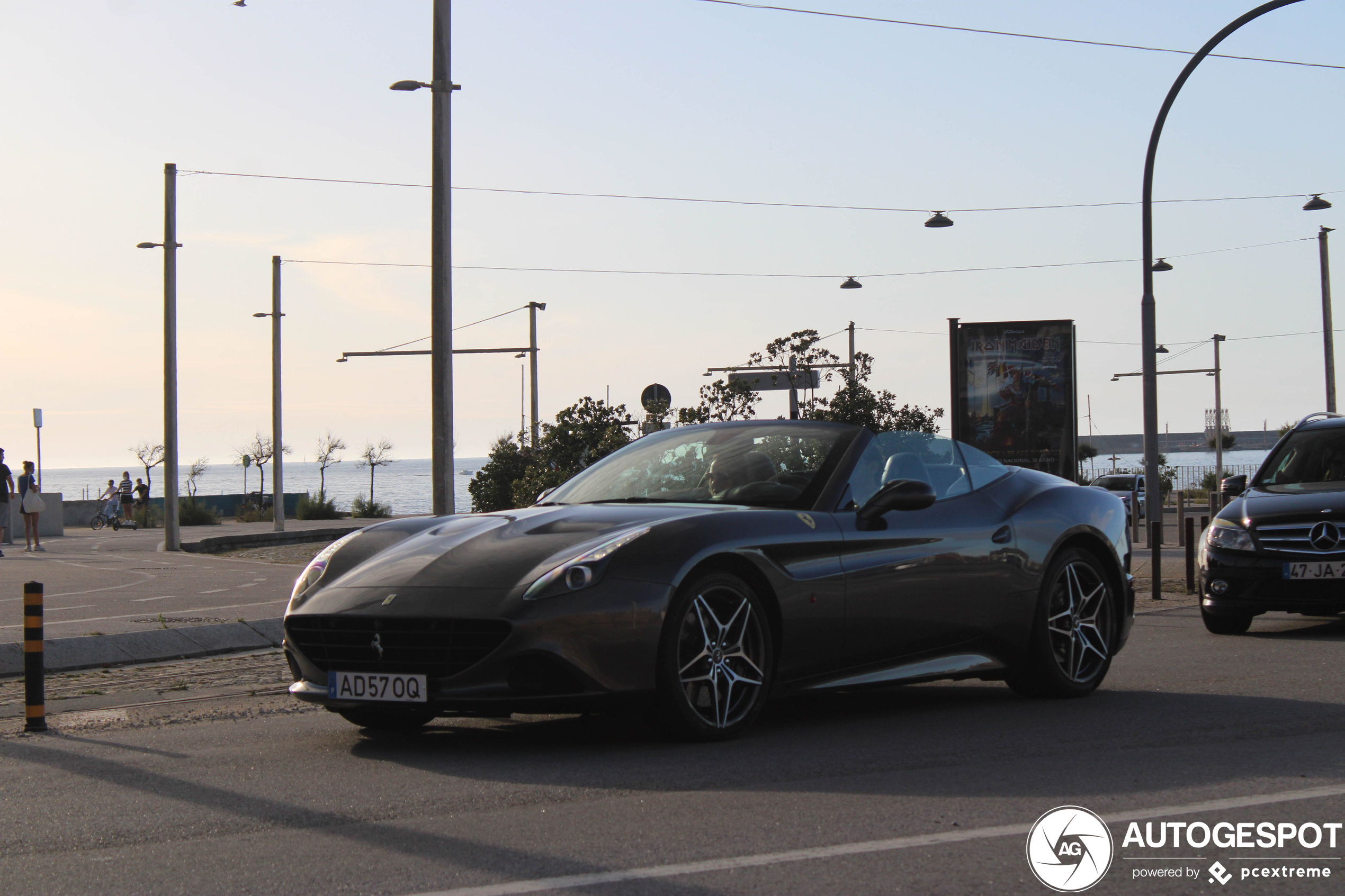 Ferrari California T