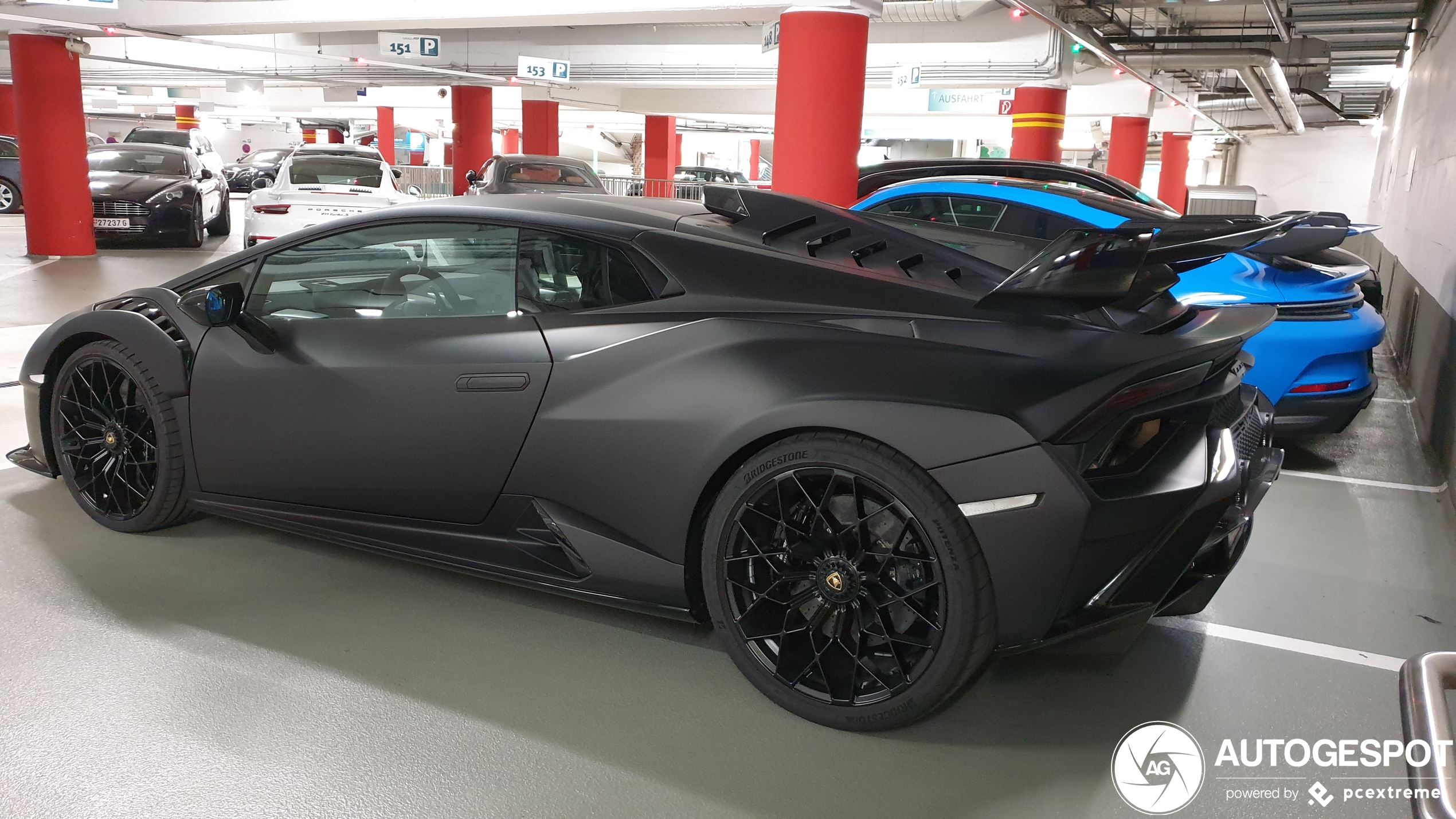 Lamborghini Huracán LP640-2 STO