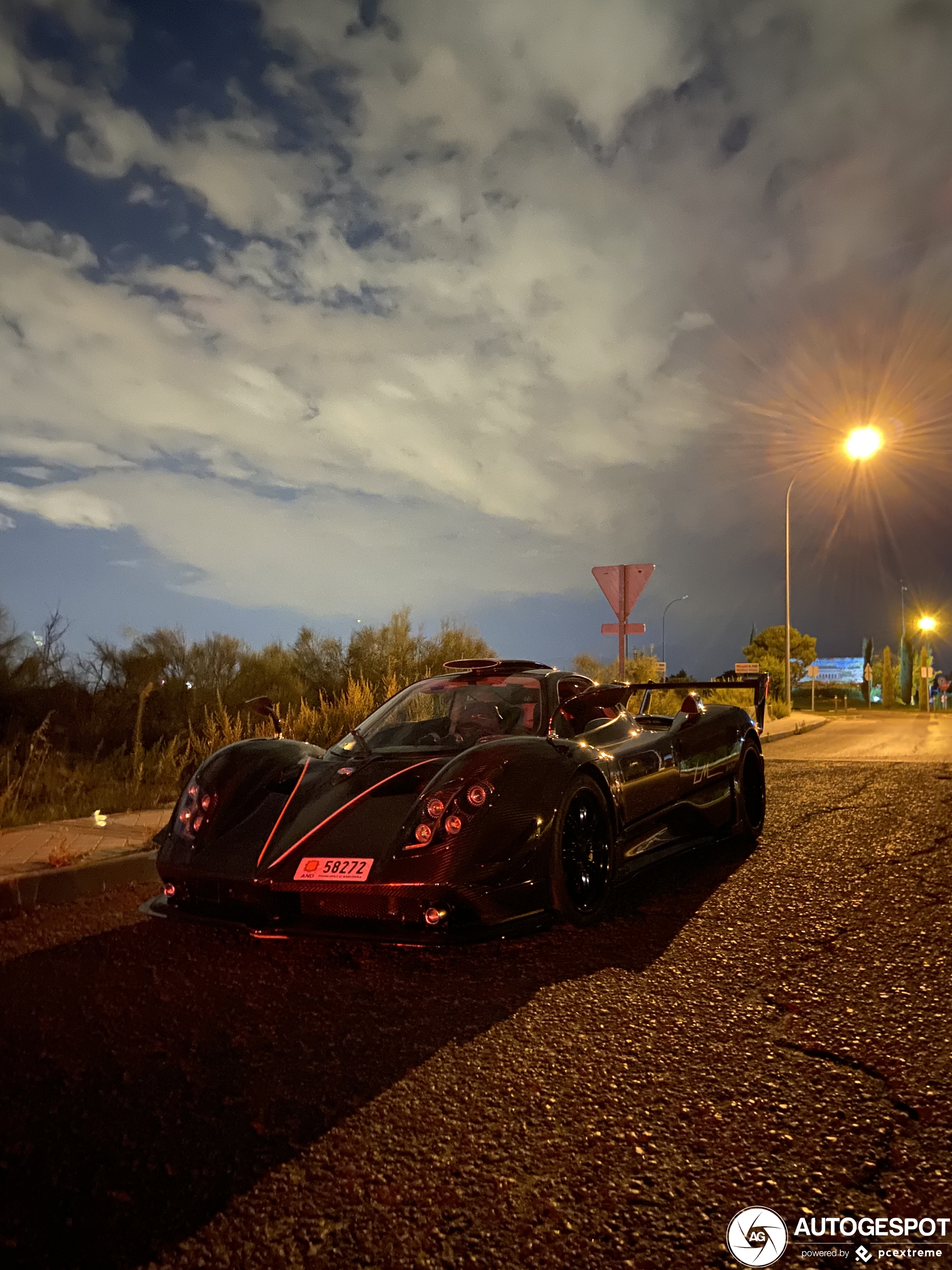 Pagani Zonda LM