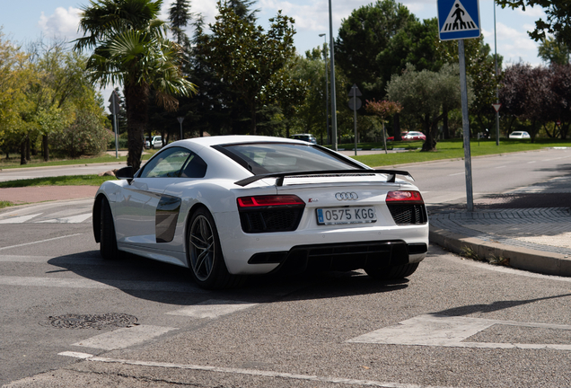 Audi R8 V10 Plus 2015