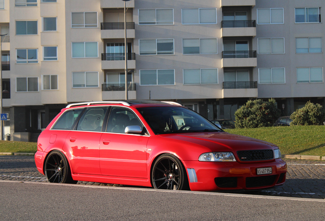 Audi RS4 Avant B5